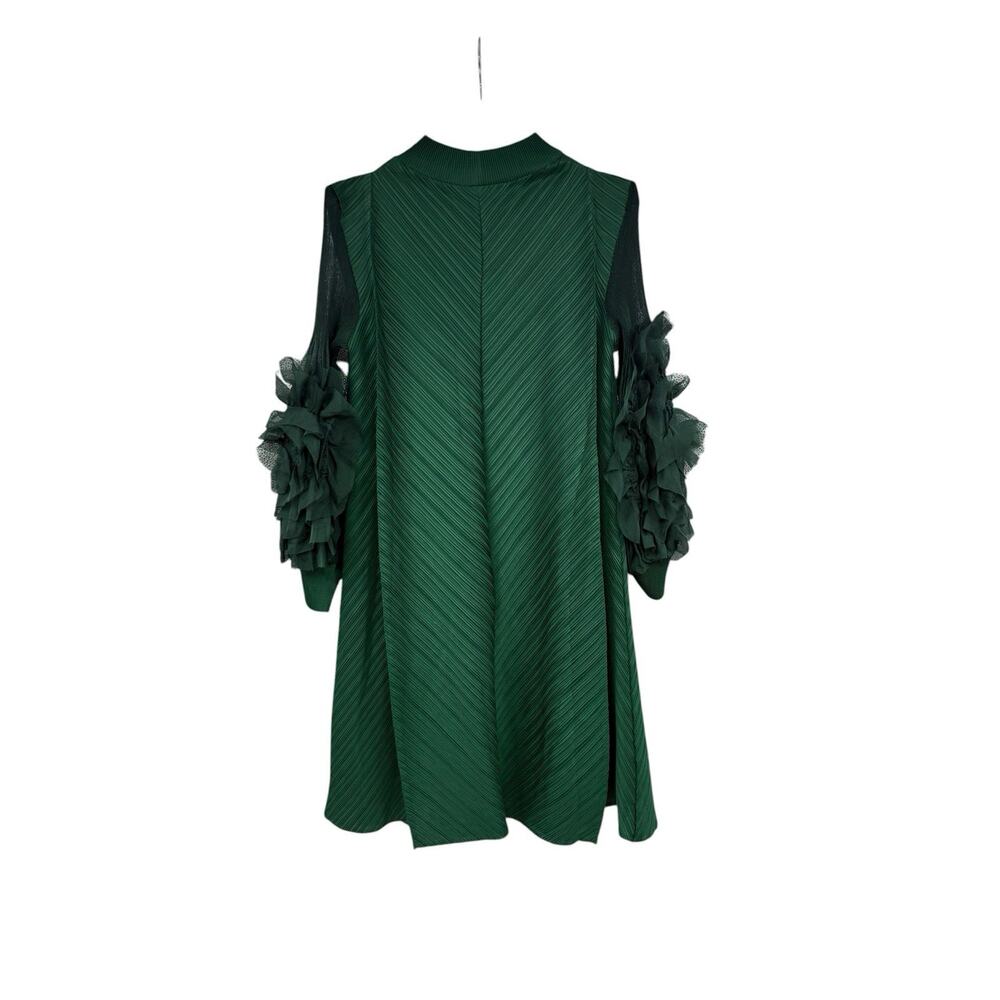 Elegant Green Dress - Picture 10 of 12